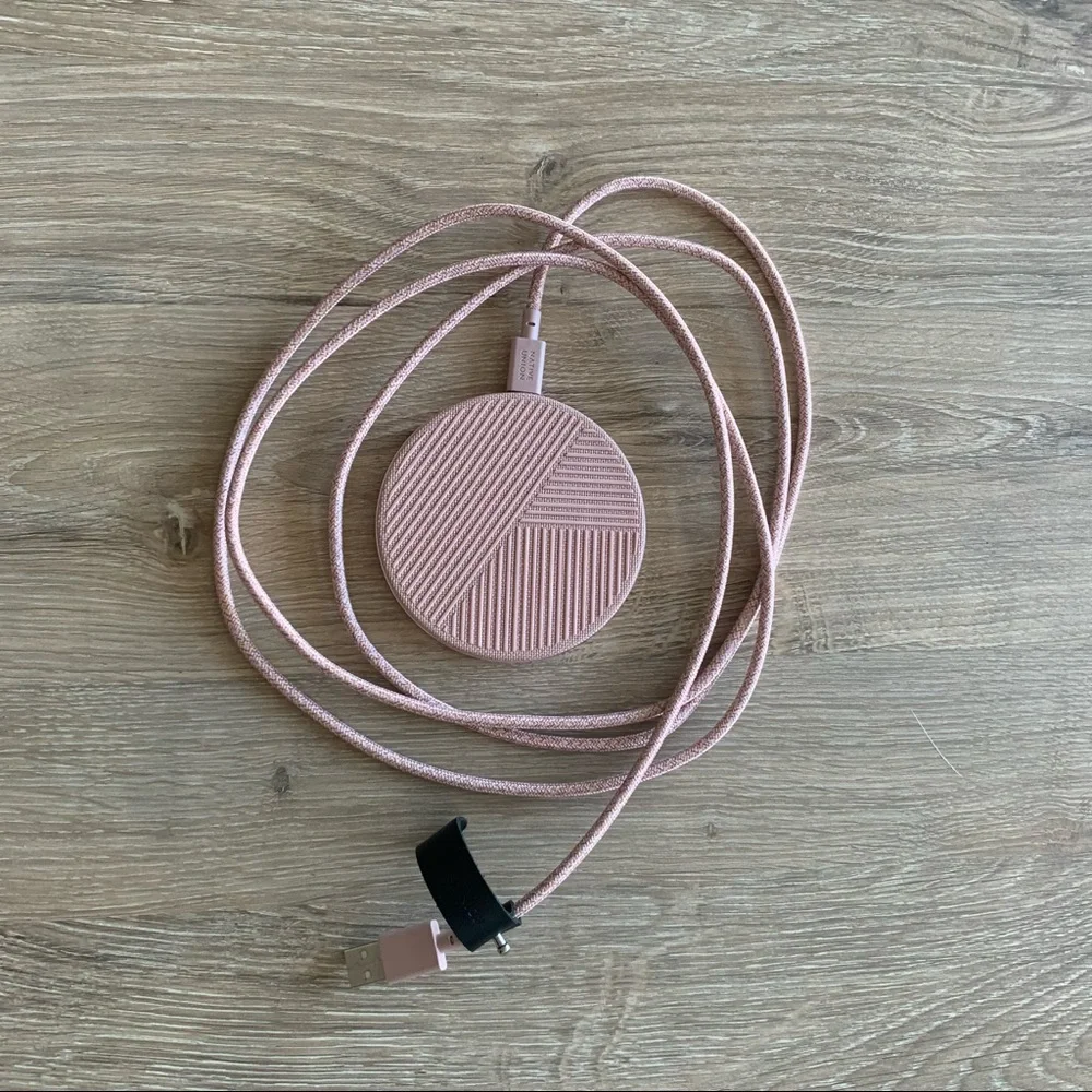 Native Union Rose Drop Wireless iPhone Charger